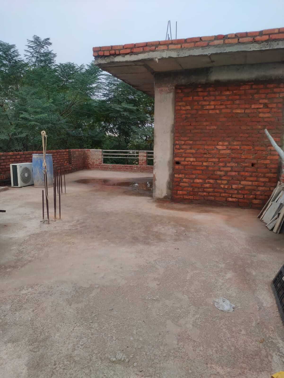 this is a construction image